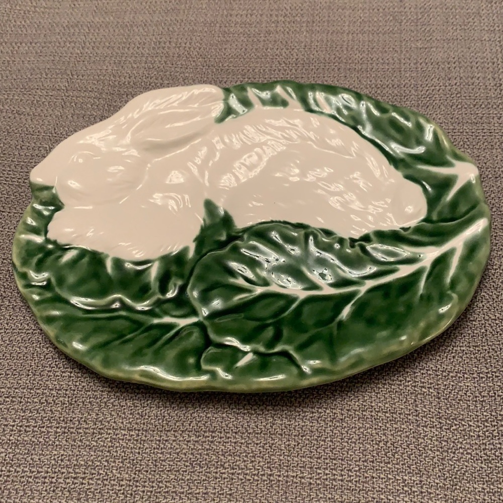 NWOT MAXCERA Spring Plate Cabbage & Bunny Decorative Plate Set of 2